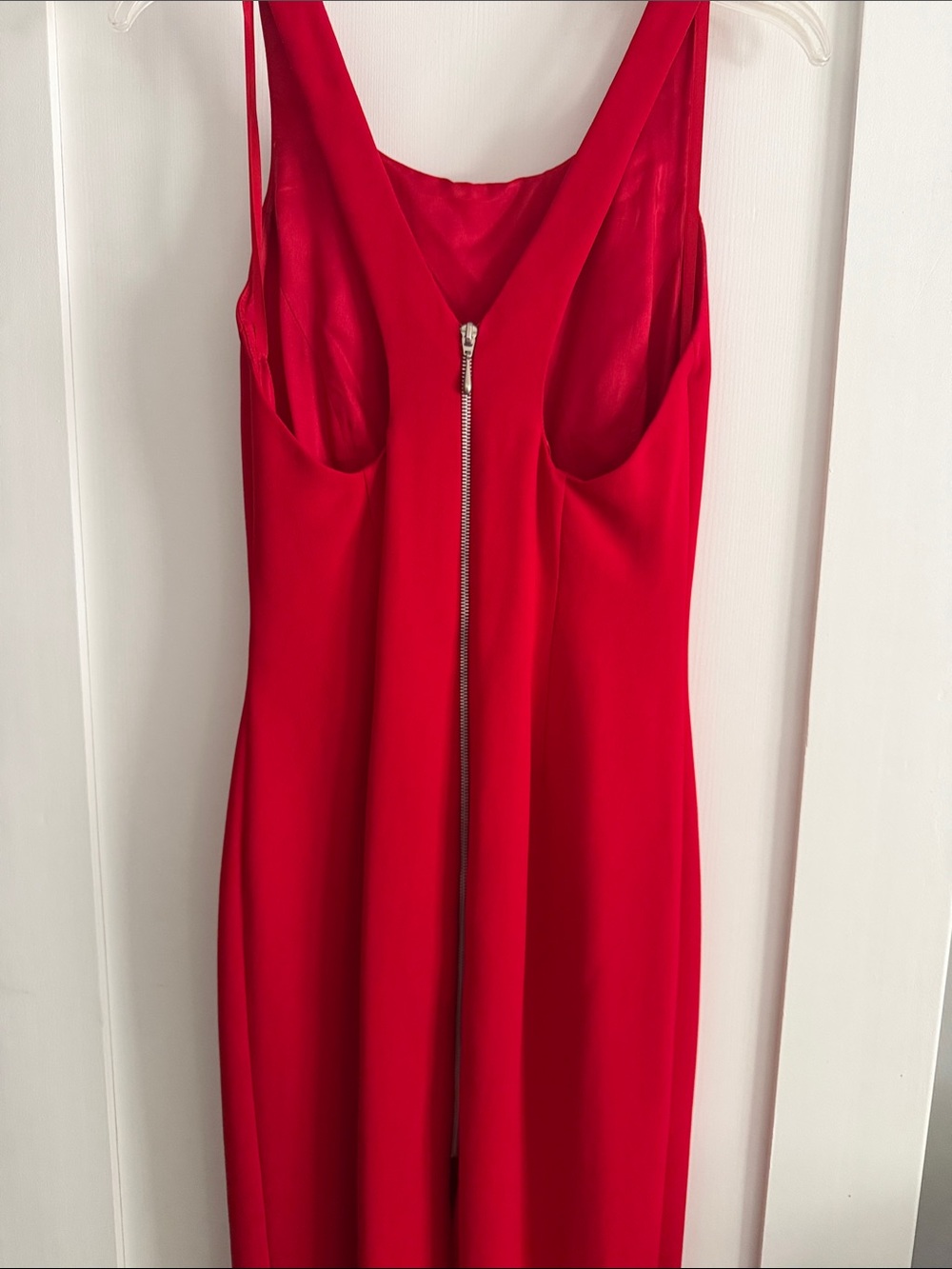 Cache Red Maxi Dress - Picture 2 of 4